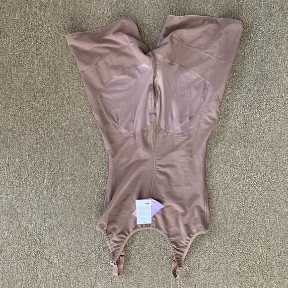 SALE - Faja Colombiana - Picture 3 of 4